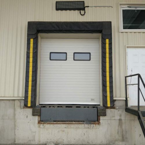 High Resilient Loading Dock Seals And Shelters And Vehicle Restraint , High Efficiency