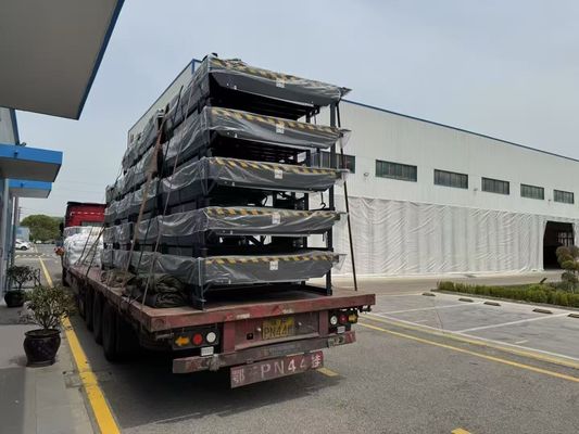 Grey Electric Hydraulic Dock Leveler of Fine Steel Plate