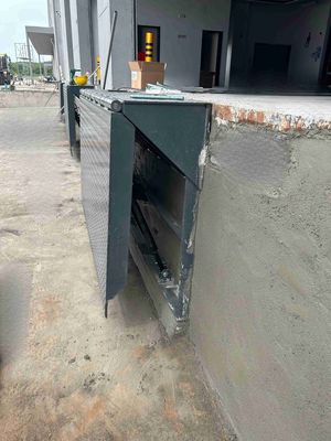 Electric Hydraulic Edge O Dock Leveler Plate For Loading Bay Application