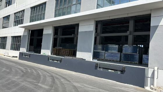 High Performance Telescopic Dock Leveler For Precise Lip Positioning And Advanced Logistics Centers