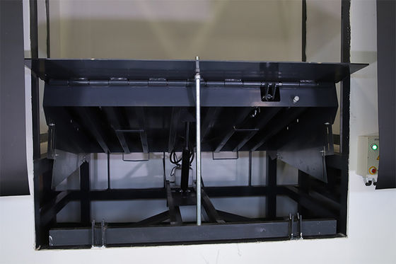 Loading / Unloading Area Hydraulic Dock Leveler 50HZ With Push Button