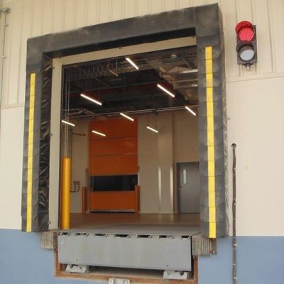 Warning Stripe Industrial Durable Loading Dock Seals , Double Weaved Fabric