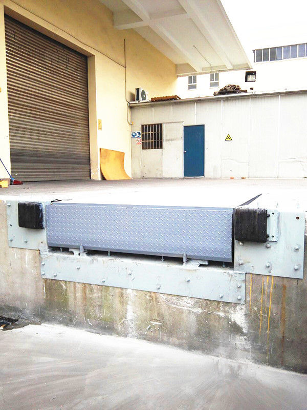 Low Pressure Hydraulic Mechanical Loading Dock Leveler CE ISO9001